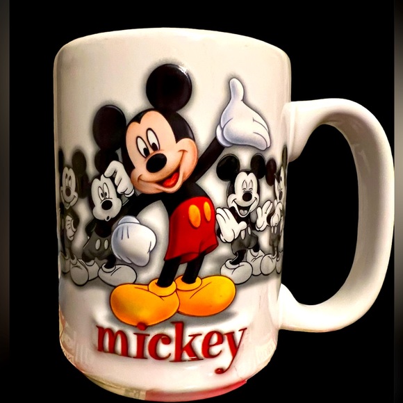 Disney‎ - Picture 2 of 5